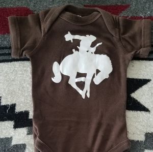 Bronc Onsie